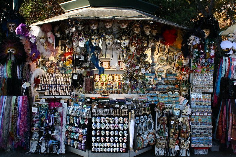 Buy souvenirs like these in Venice without having to exchange currencies—use Bitcoin instead!