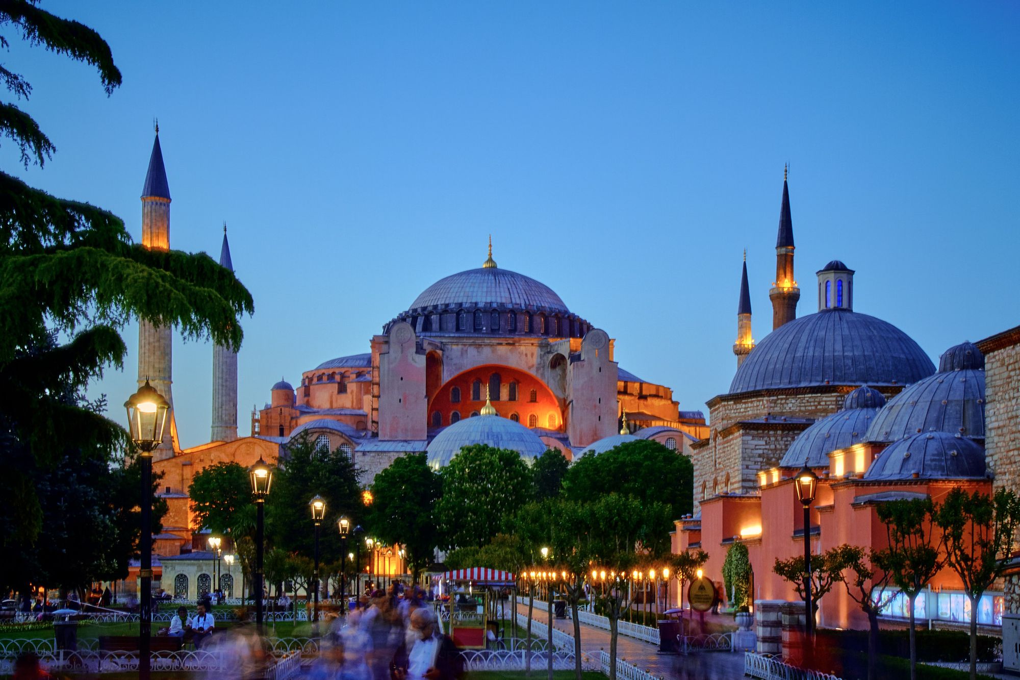 Hagia Sofia by Pedro Szekely, licensed under CC BY-SA 2.0.